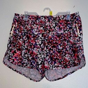 ATHLETIC SHORTS WITH LINER